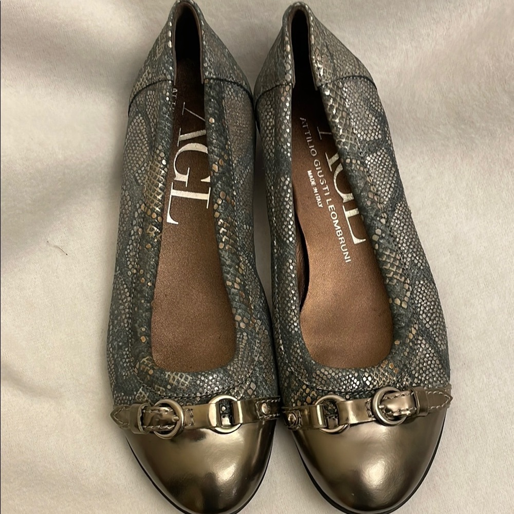 AGL Women's Snakeskin Flats - Silver and Gray/blue sz 35